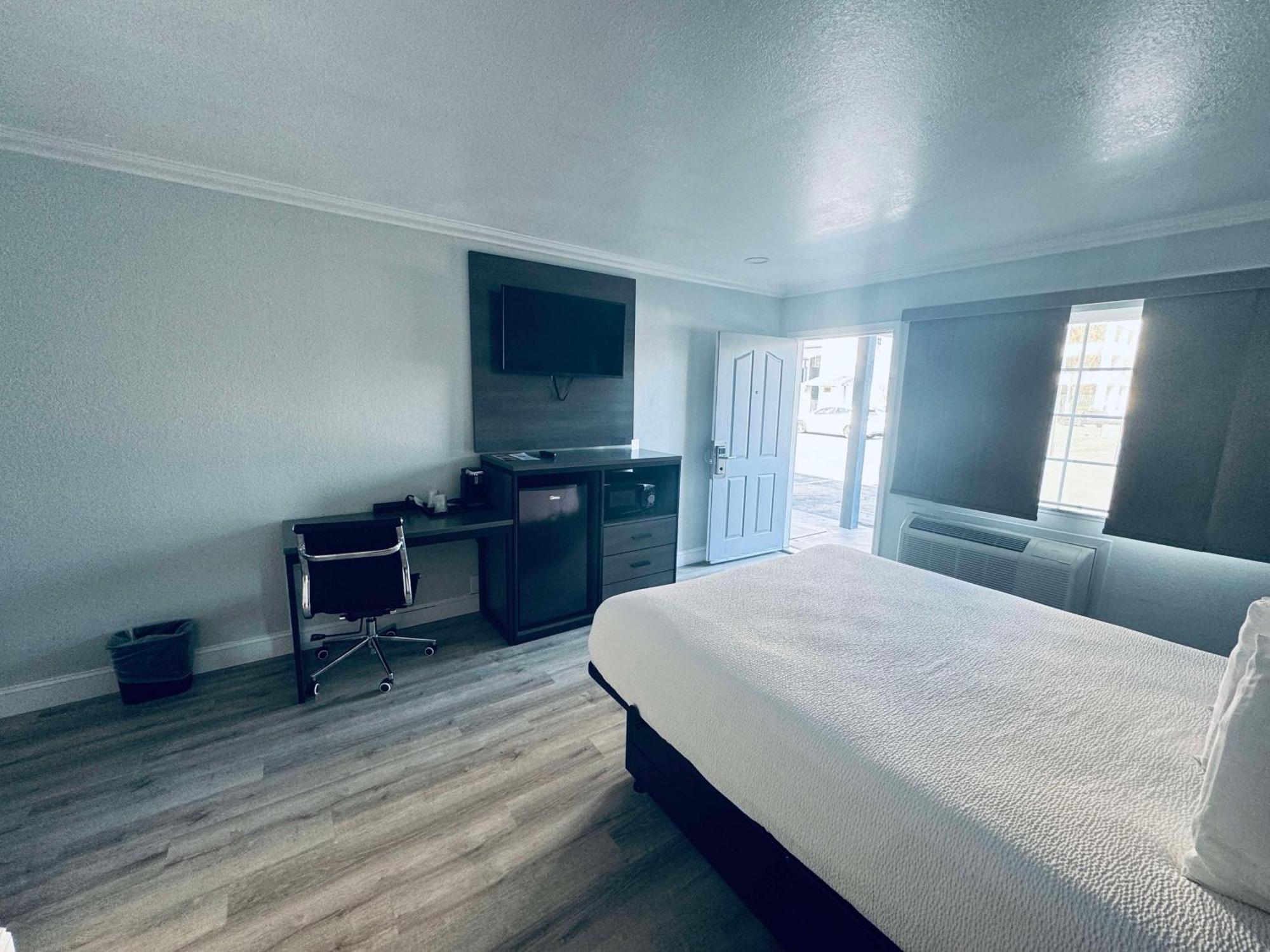 Surestay By Best Western Fresno Central Kültér fotó