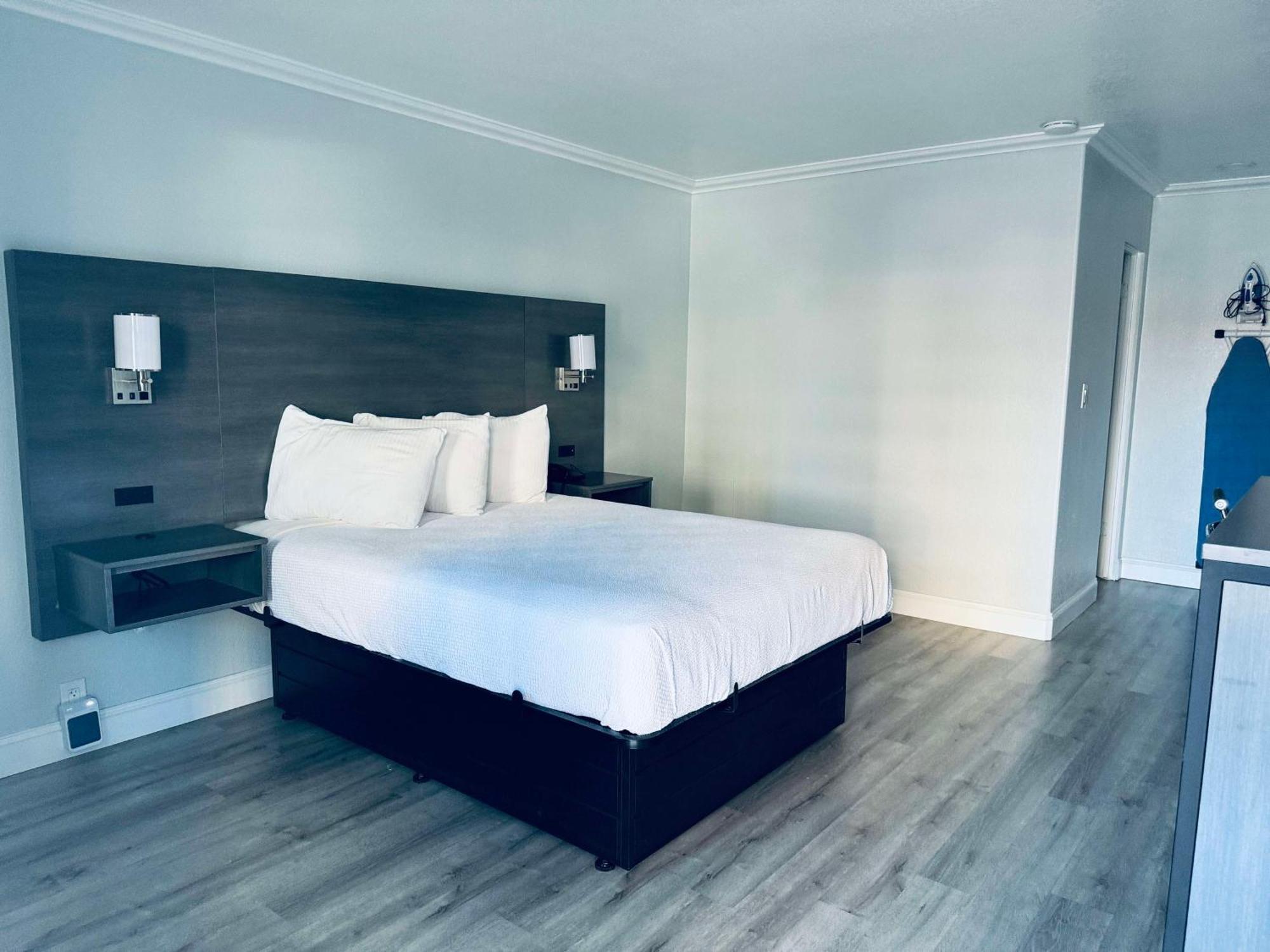 Surestay By Best Western Fresno Central Kültér fotó