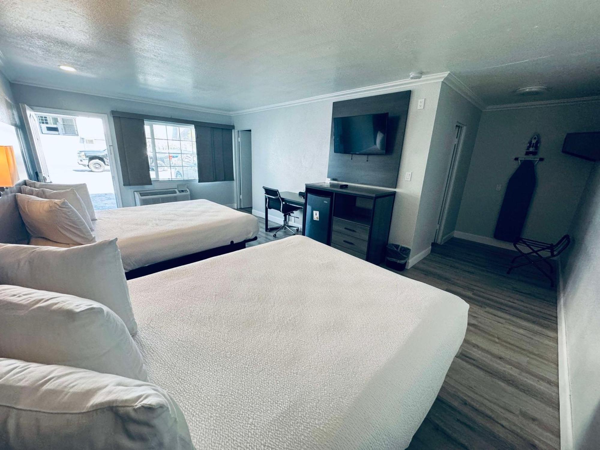 Surestay By Best Western Fresno Central Kültér fotó