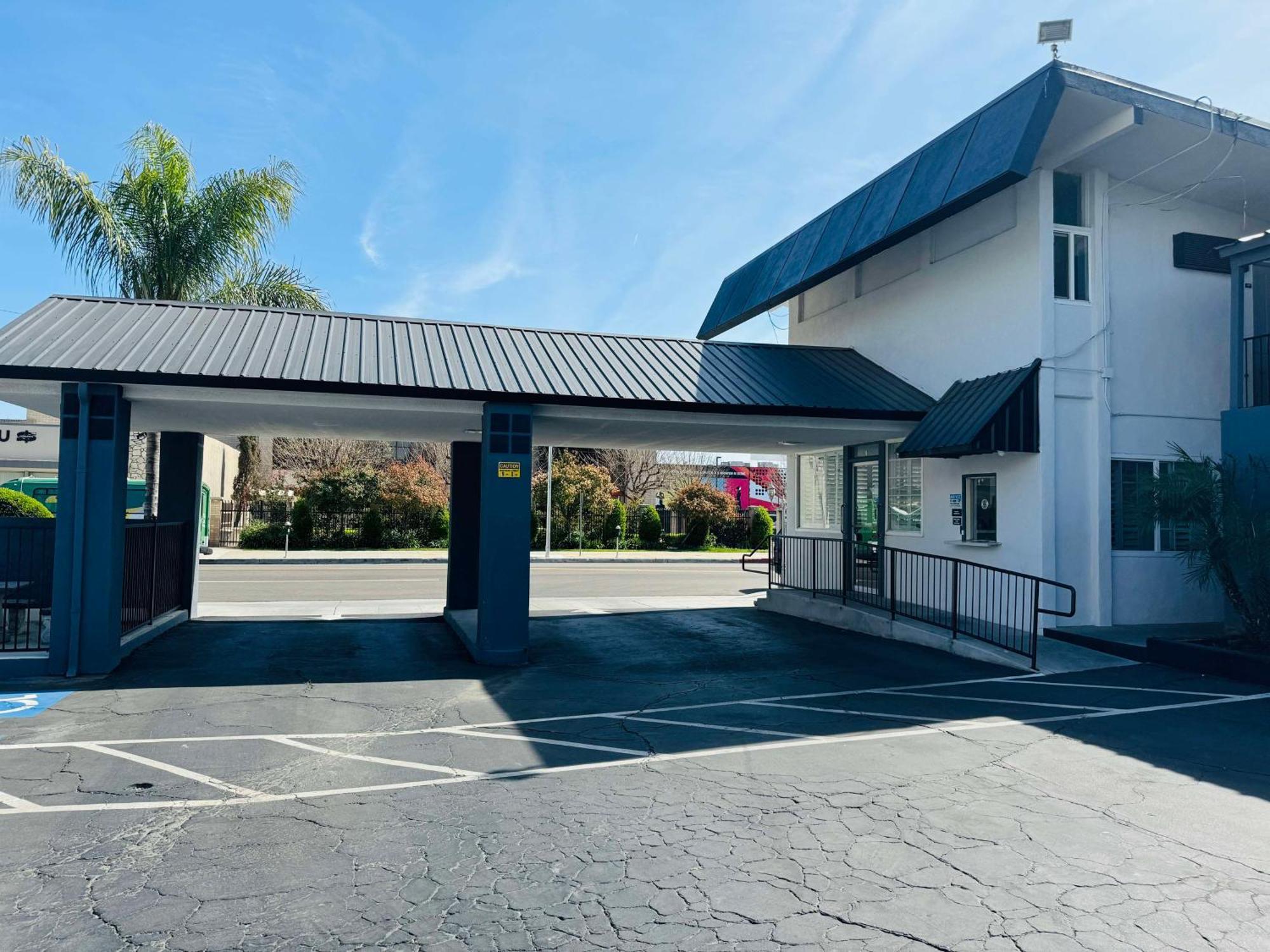 Surestay By Best Western Fresno Central Kültér fotó